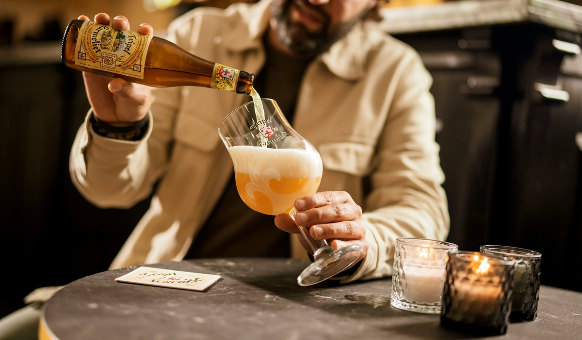 Verwenden Sie einen großen Kelch, um Tripel Karmeliet wirklich zu genießen