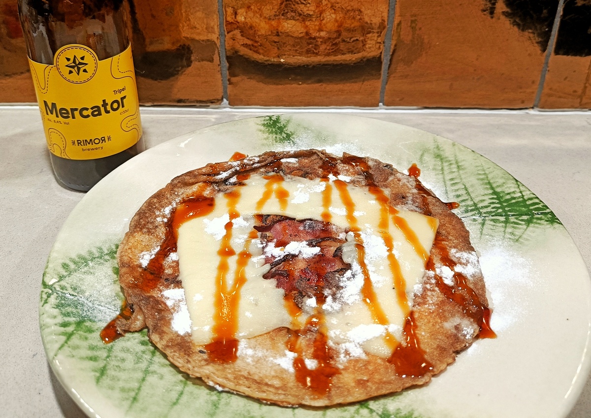 Een boerenbierpannenkoek, gemaakt met Mercator van Rimor